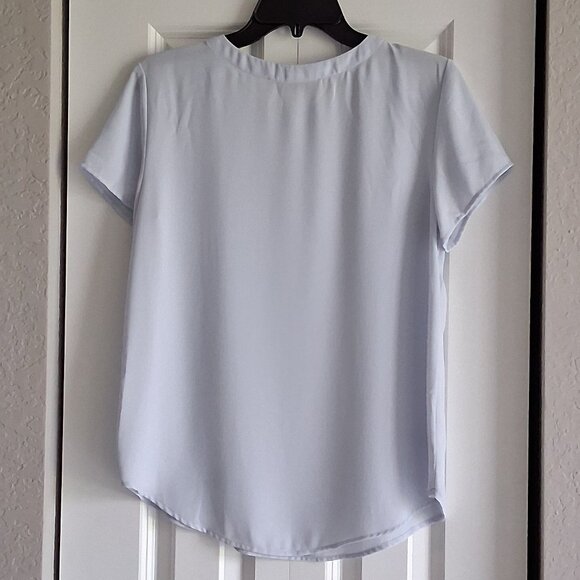LOFT Light Blue Short Sleeve Blouse Women's Size XS - Picture 7 of 9